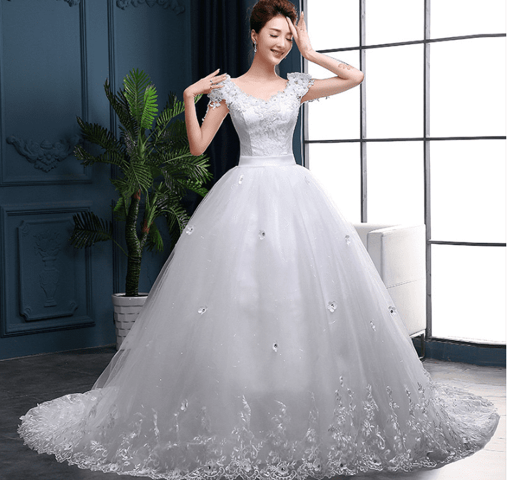 Long tail bridal wedding dress